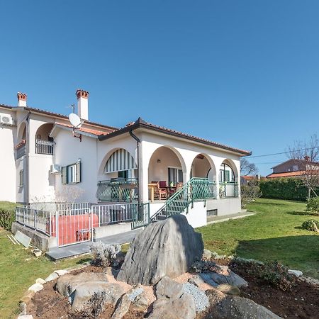 Holiday House Olive Grove With Pool And Garden Labin  Habitación foto