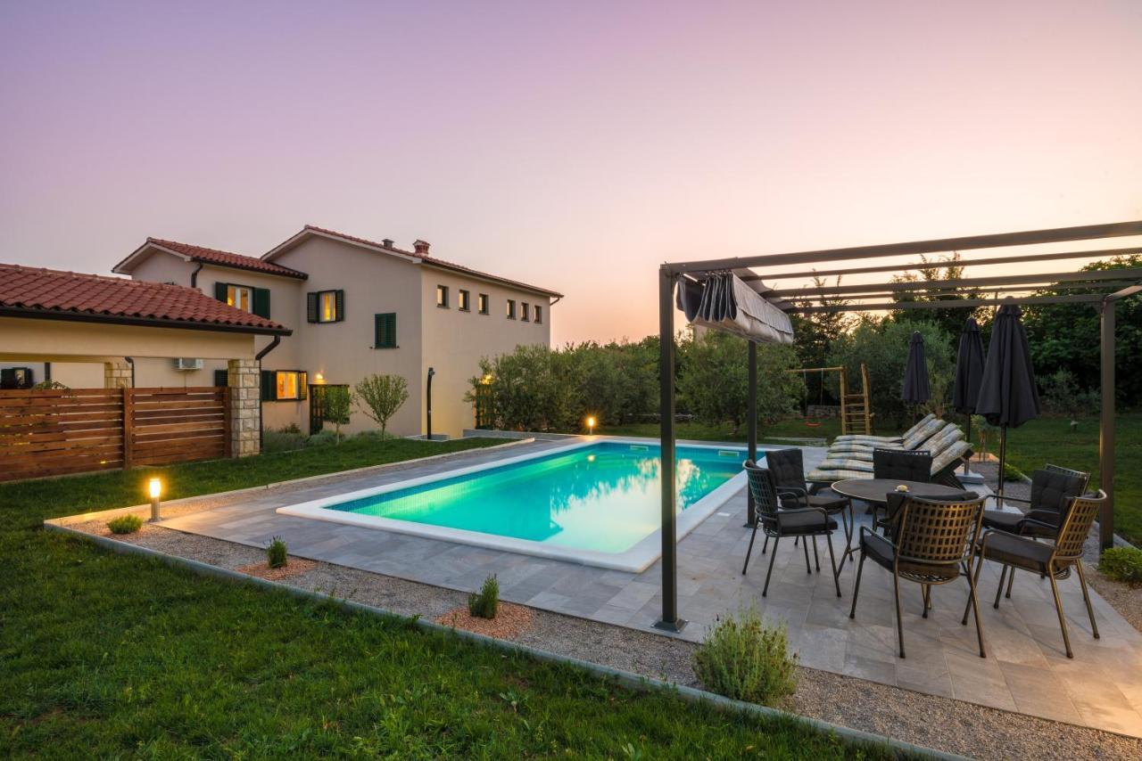 Holiday House Olive Grove With Pool And Garden Labin  Exterior foto